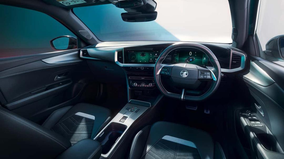 Opel-Vauxhall Mokka: How the interior changes with restyling