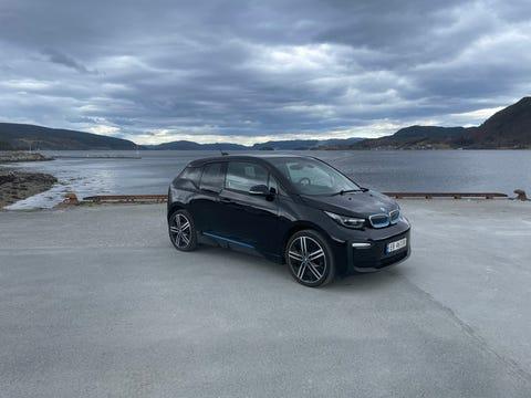BMW i3 120Ah Charged Plus, Kamera, Adaptiv Cruise, 310km